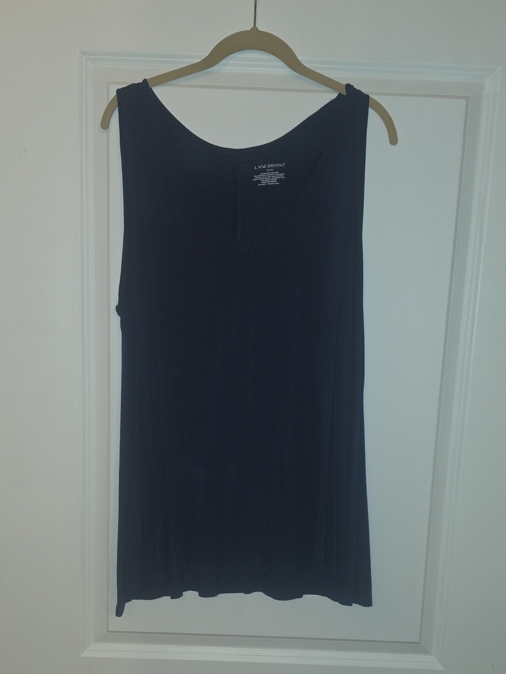 Lane Bryant Navy V-Neck Sleeveless Tank Top